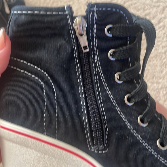 Converse-like wedges - Picture 4 of 7